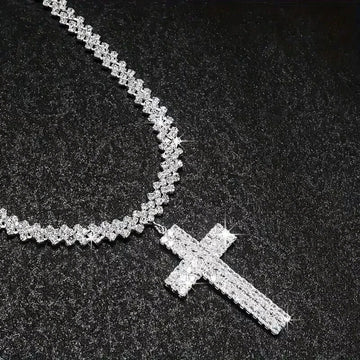 Cross Necklaces: A Fashion Statement or a Symbol of Faith?
