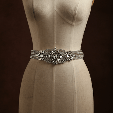 How to Choose a Rhinestone Belt That Matches Your Body Shape