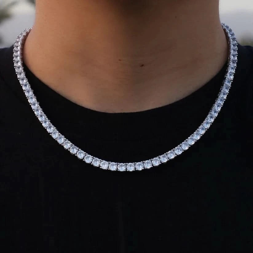 Tennis chain necklace with sparkling round stones in a white gold tone